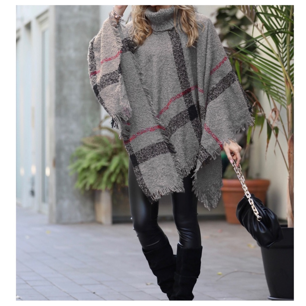 12 Boho Oversized Plaid Poncho